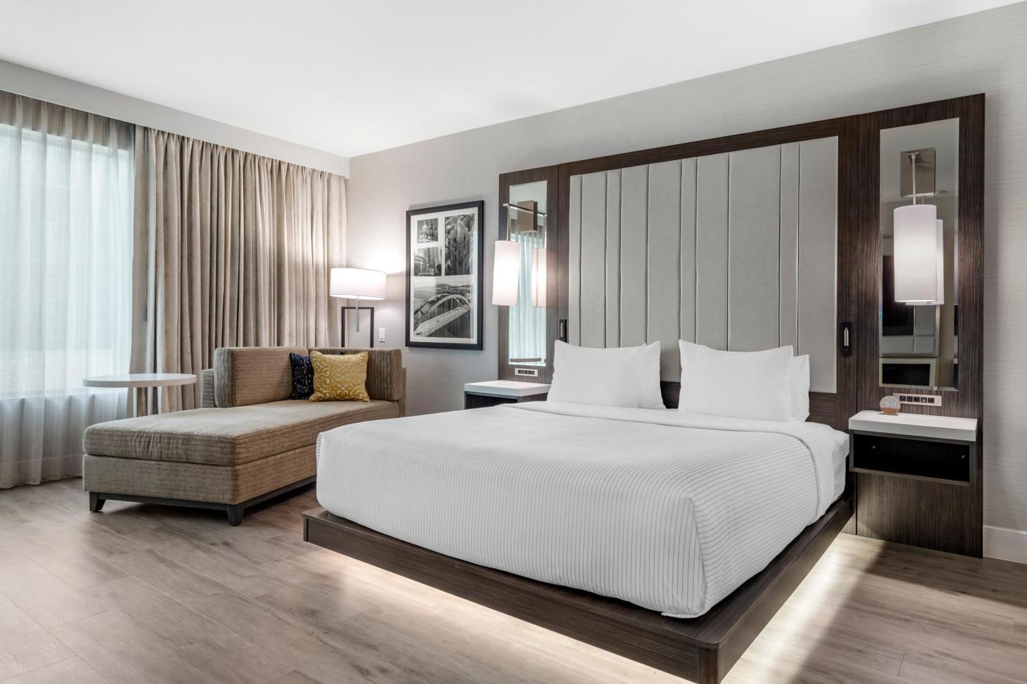 Cambria Hotel Austin Uptown Near The Domain Экстерьер фото
