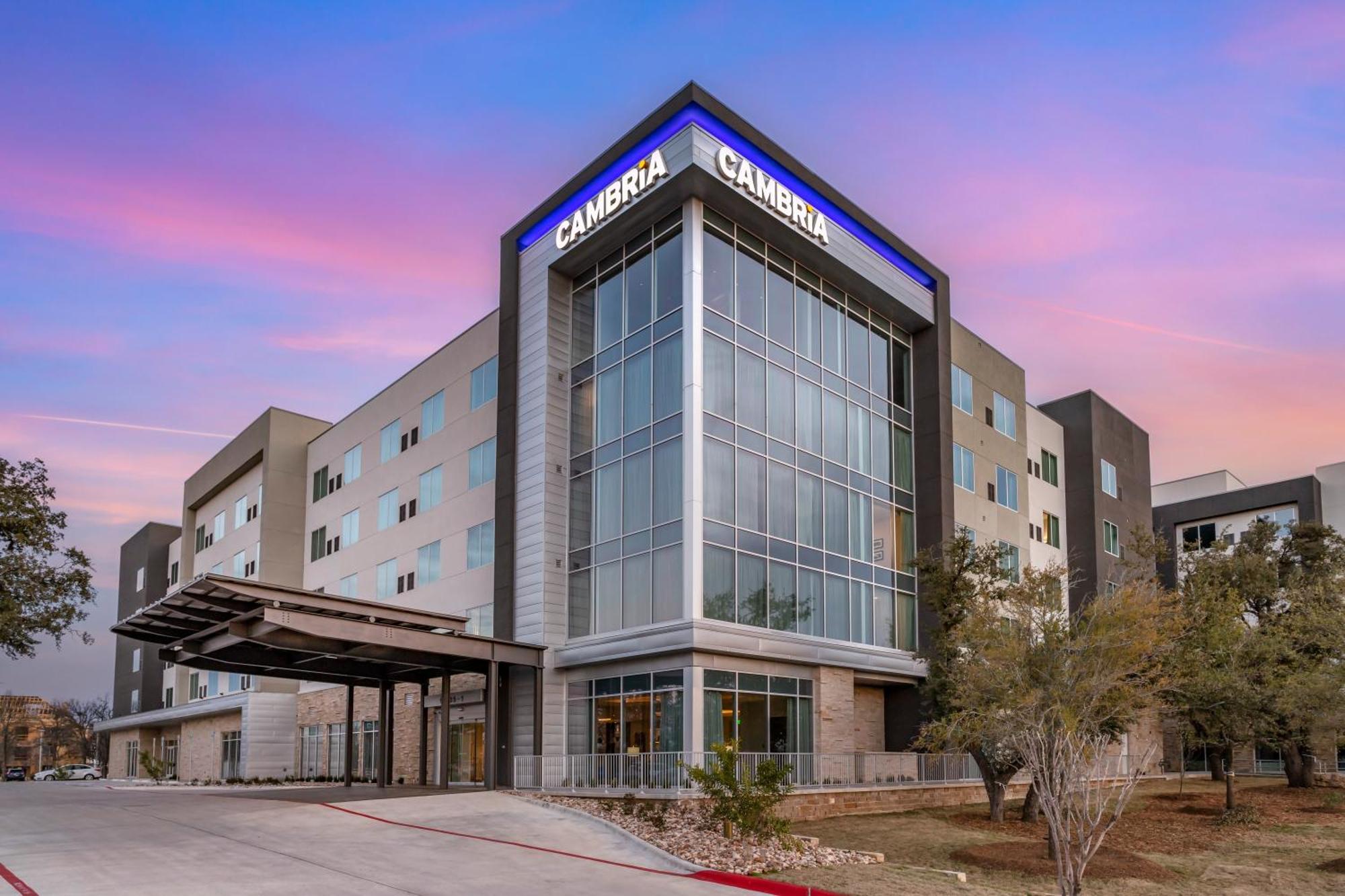 Cambria Hotel Austin Uptown Near The Domain Экстерьер фото