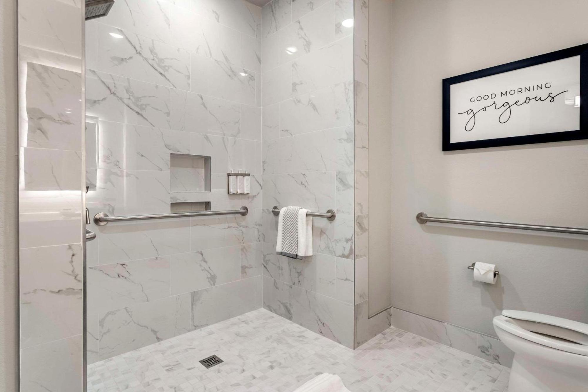Cambria Hotel Austin Uptown Near The Domain Экстерьер фото