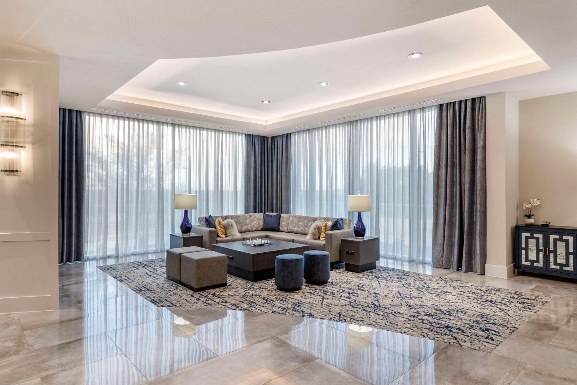 Cambria Hotel Austin Uptown Near The Domain Экстерьер фото